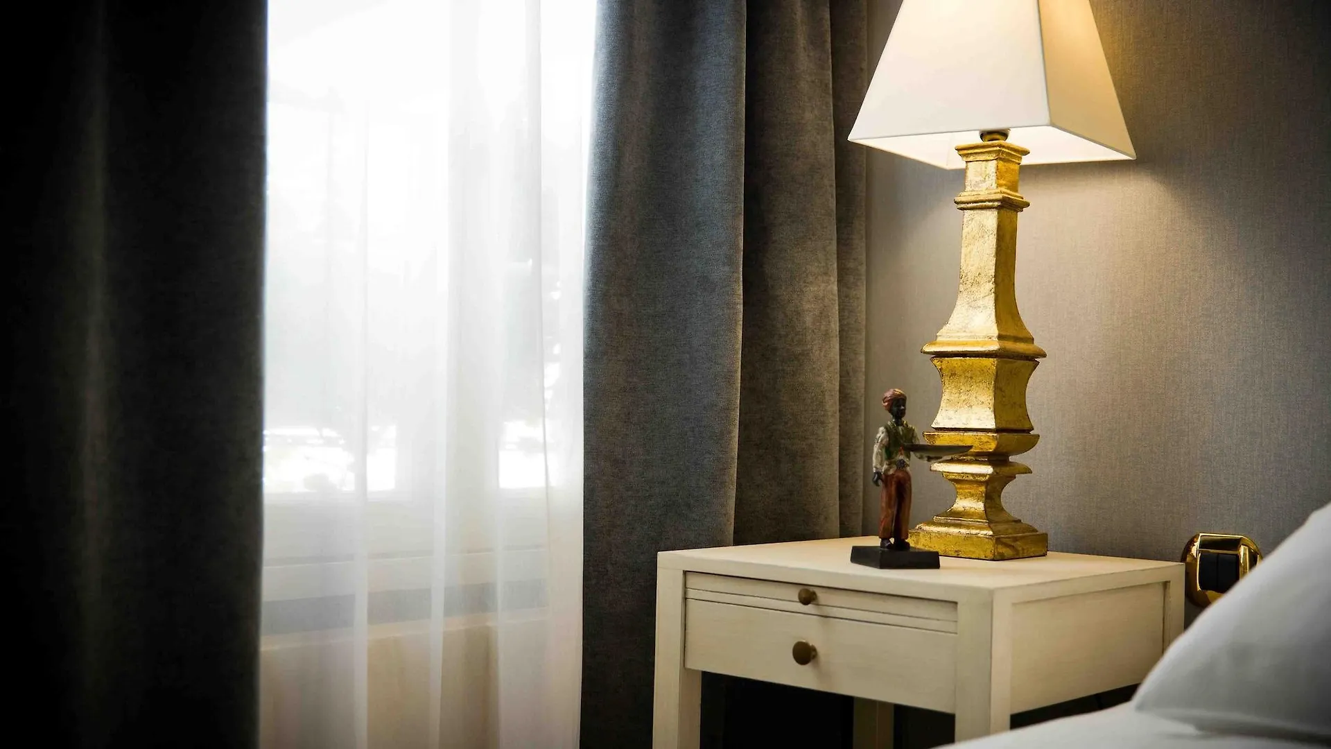 Champerret Heliopolis Hotel Parijs